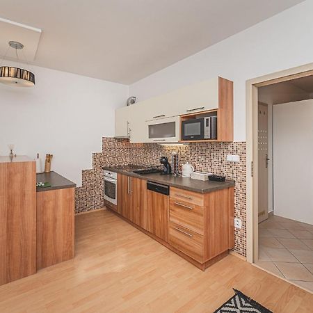 °°°Carolina'S Modern Apartment °°° Hradec Králové Zewnętrze zdjęcie
